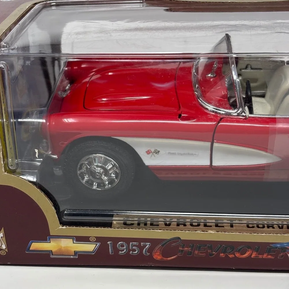 1957 Chevrolet Corvette Red 1:18 Diecast Yatming Open Box